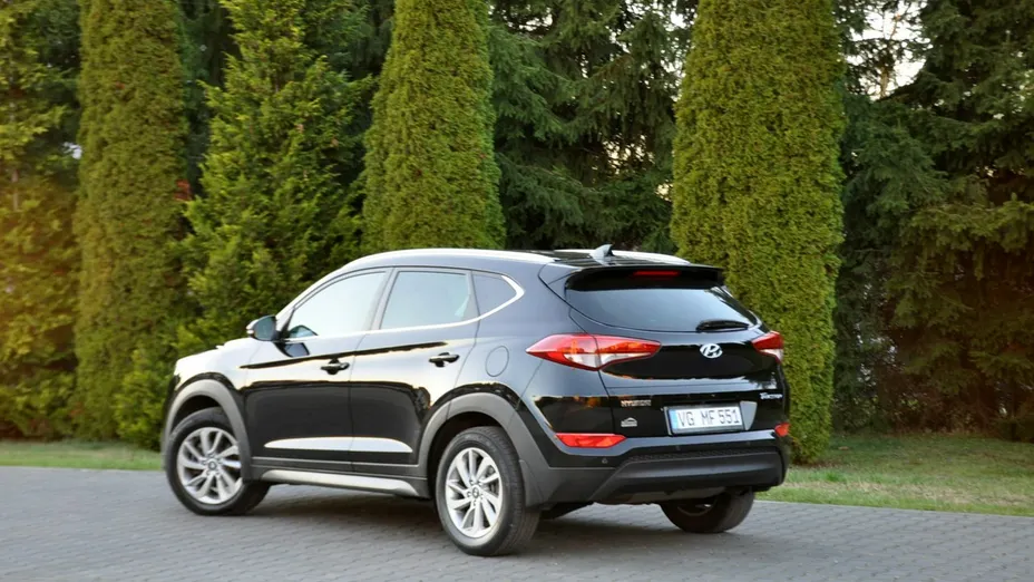 HYUNDAI Tucson -