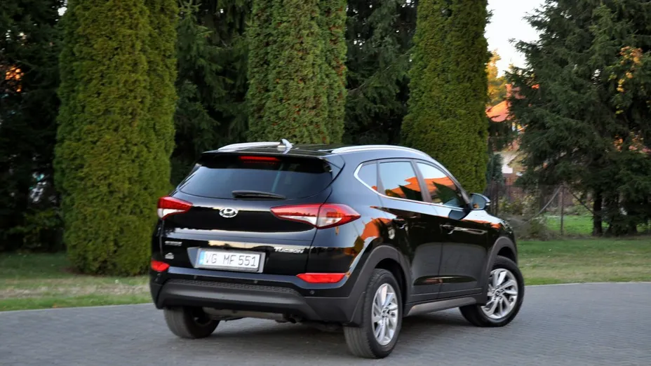 HYUNDAI Tucson -
