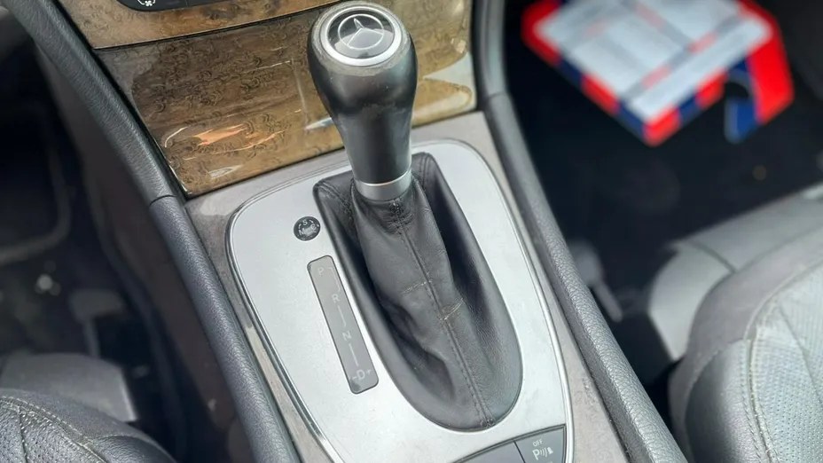 MERCEDES-BENZ E Klasa -