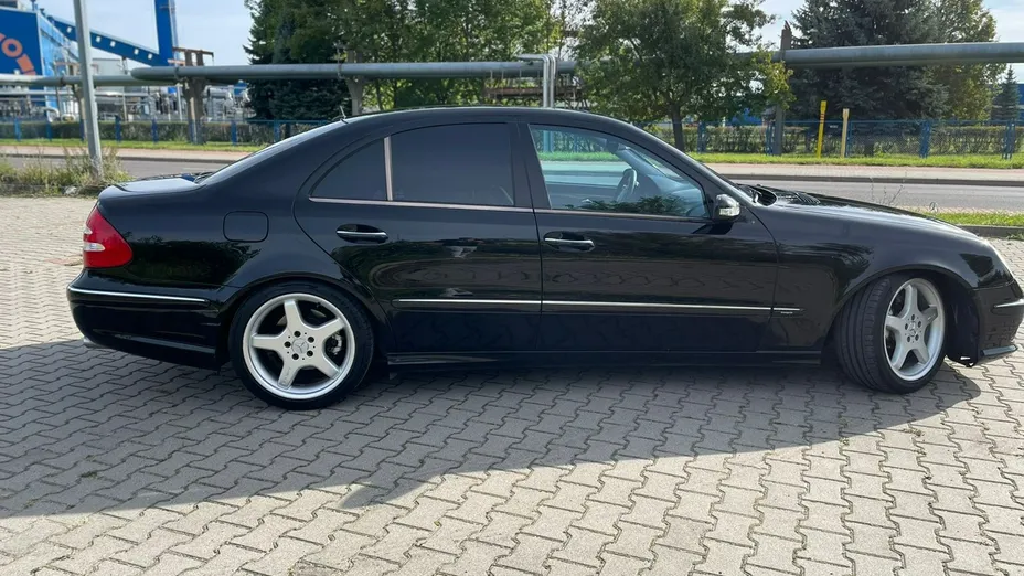 MERCEDES-BENZ E Klasa -