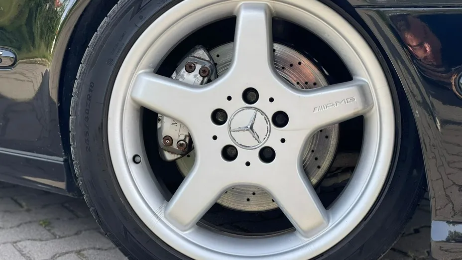 MERCEDES-BENZ E Klasa -