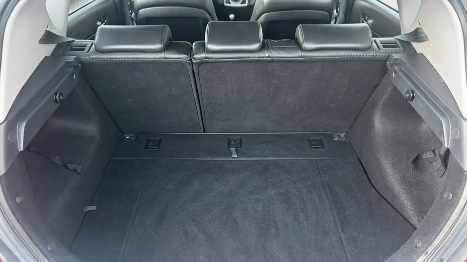 HYUNDAI i30 -