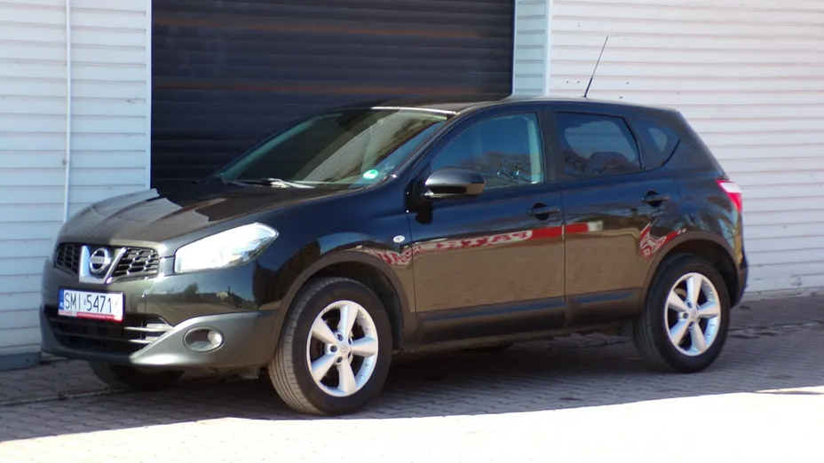 NISSAN Qashqai -