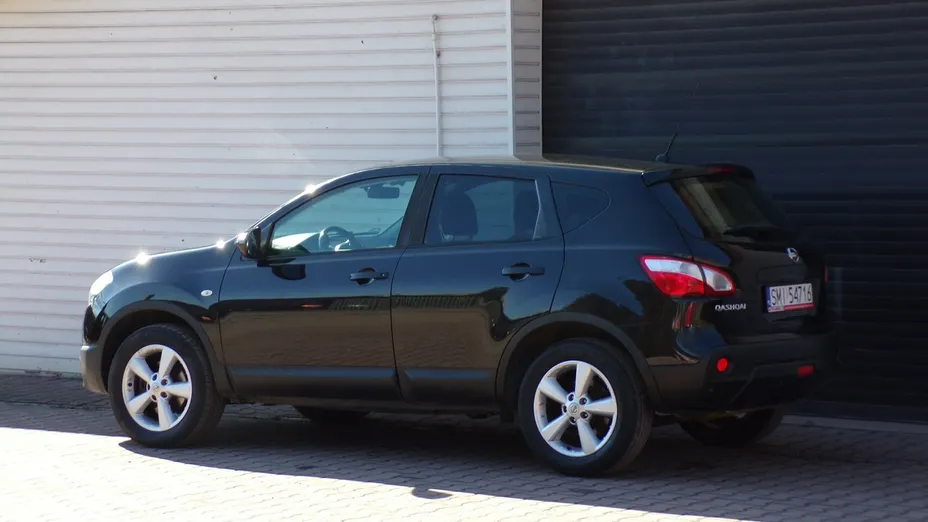 NISSAN Qashqai -