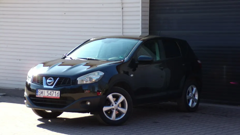 NISSAN Qashqai -