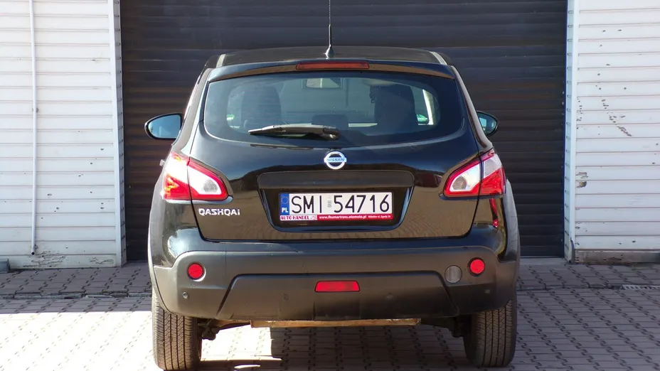 NISSAN Qashqai -