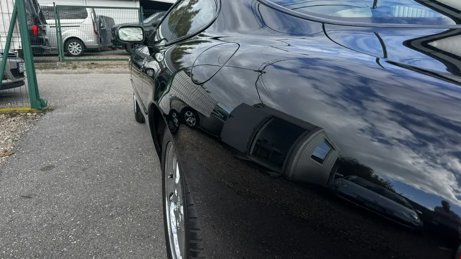 JAGUAR XK8 -
