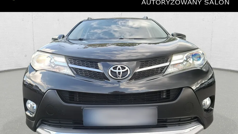 TOYOTA RAV4 -