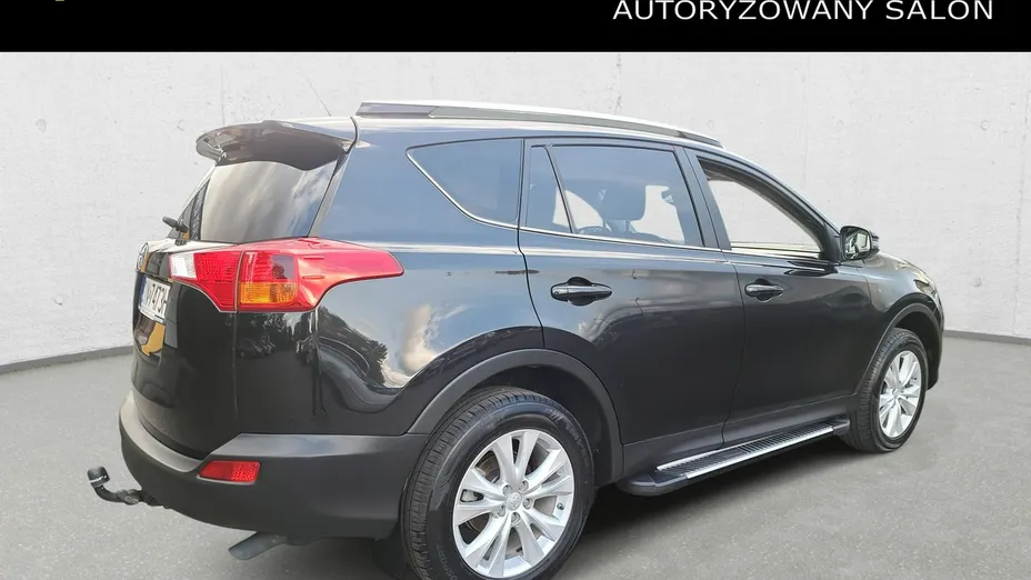 TOYOTA RAV4 -
