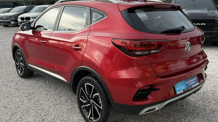 MG ZS -