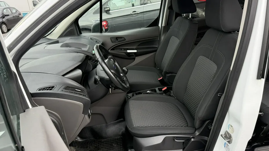 FORD Tourneo Connect -