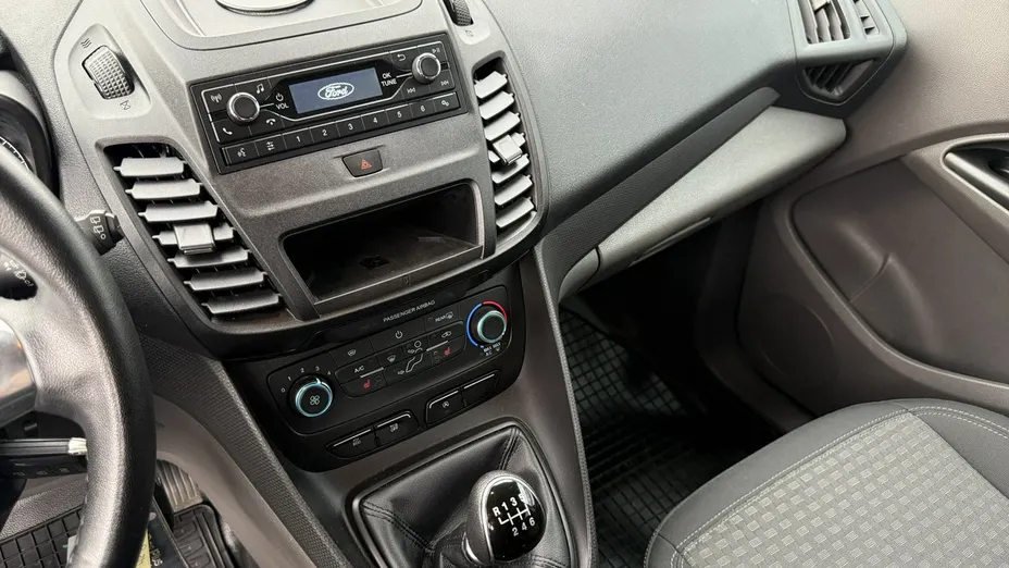 FORD Tourneo Connect -