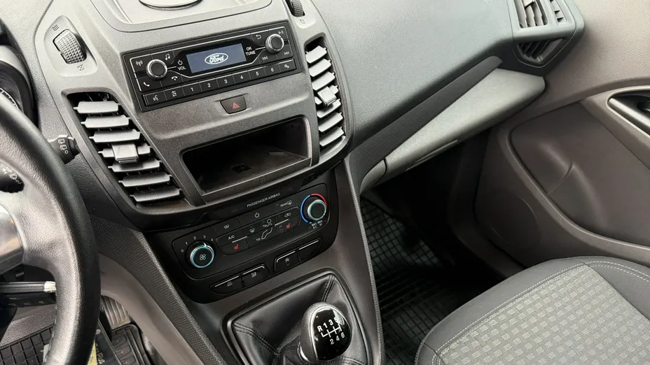 FORD Tourneo Connect -
