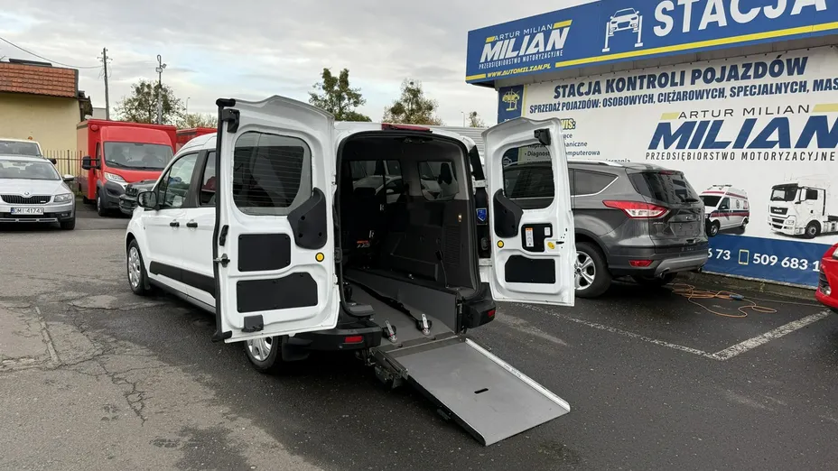 FORD Tourneo Connect -