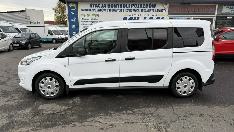 FORD Tourneo Connect -