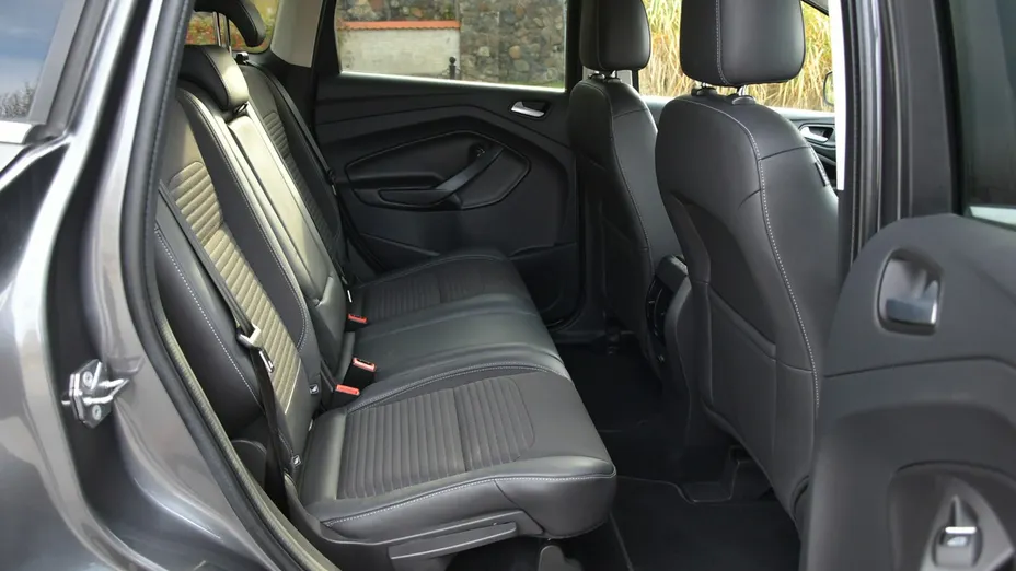 FORD Kuga -