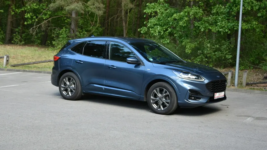FORD Kuga -