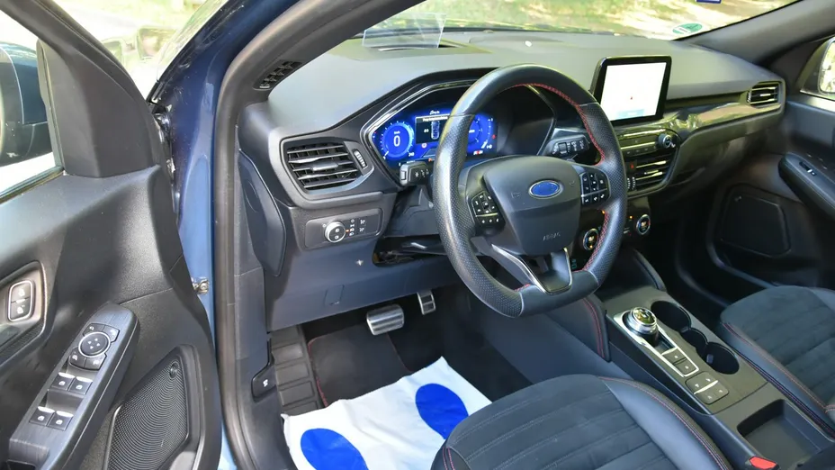 FORD Kuga -