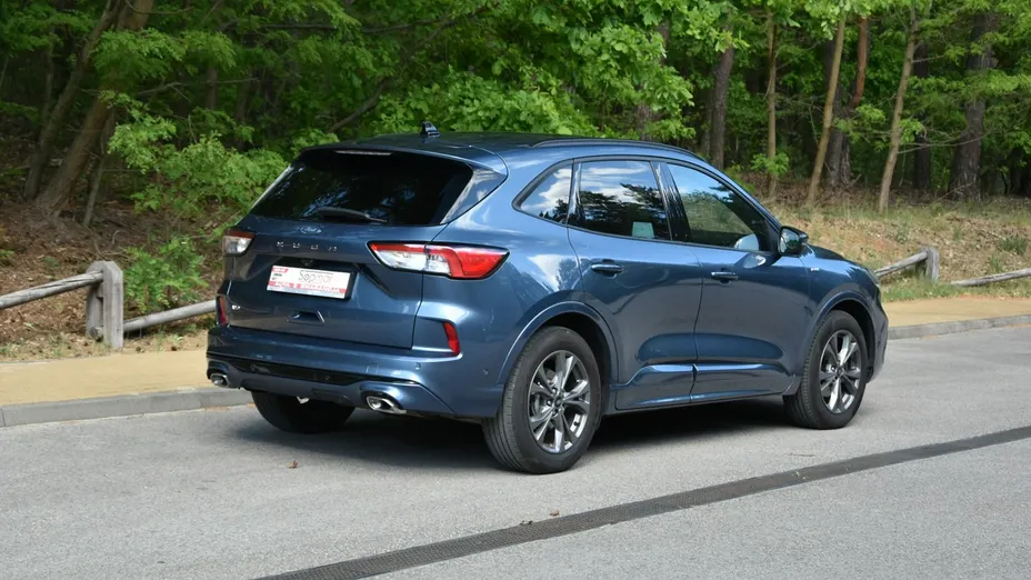 FORD Kuga -