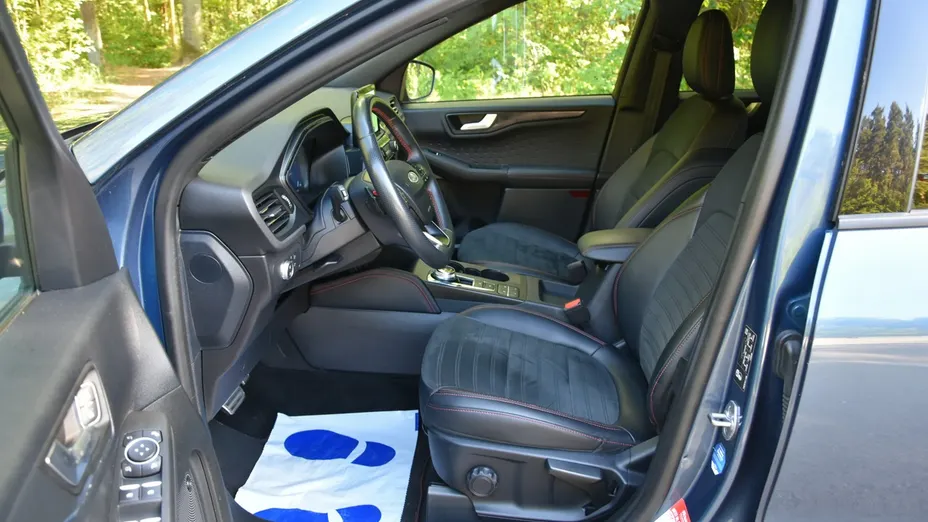 FORD Kuga -