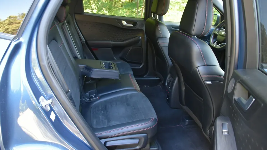 FORD Kuga -