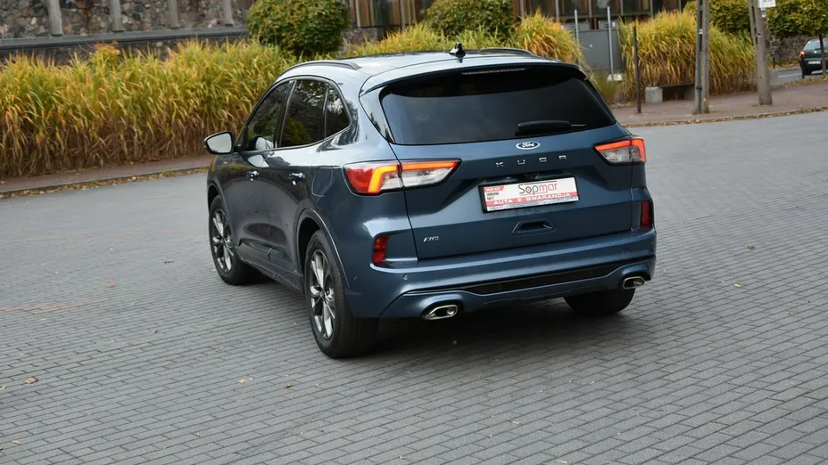 FORD Kuga -