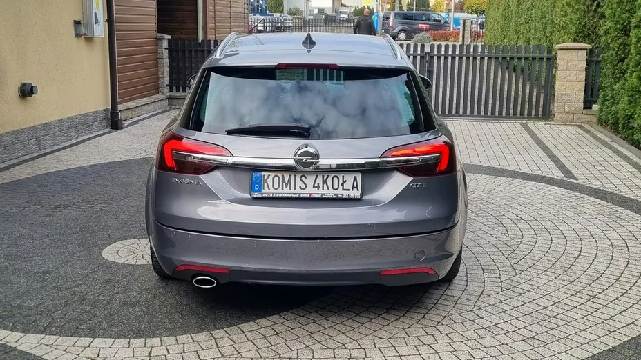OPEL Insignia -