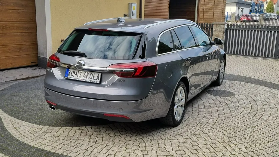 OPEL Insignia -