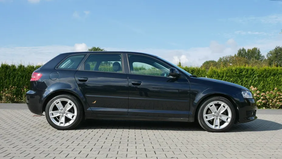 AUDI A3 -