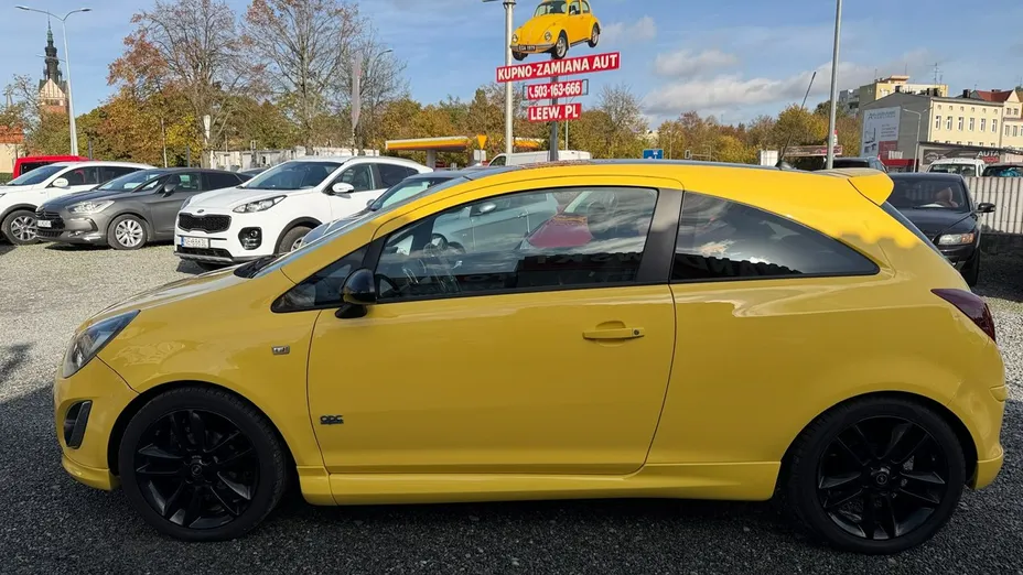 OPEL Corsa -