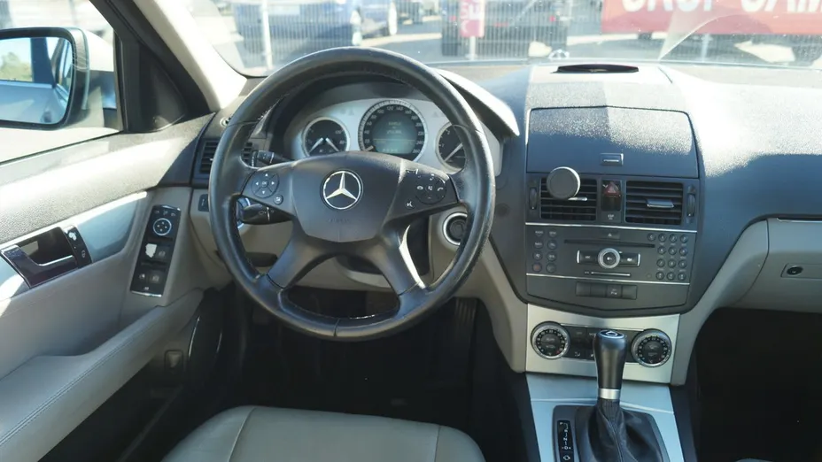 MERCEDES-BENZ C Klasa -