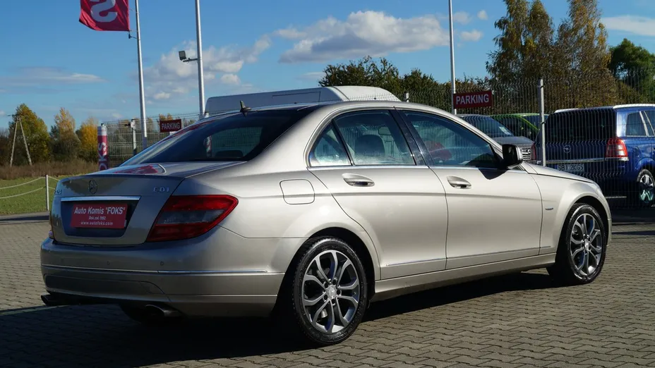 MERCEDES-BENZ C Klasa -