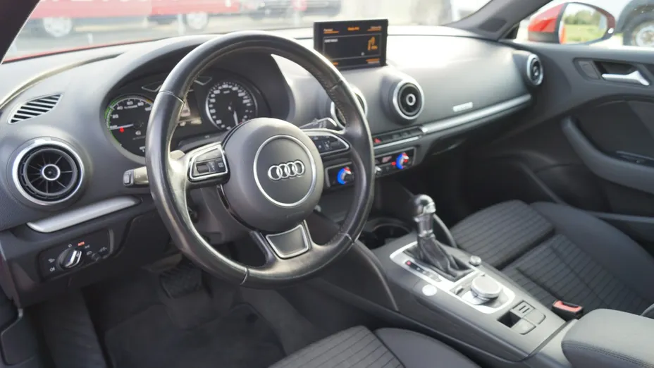 AUDI A3 -