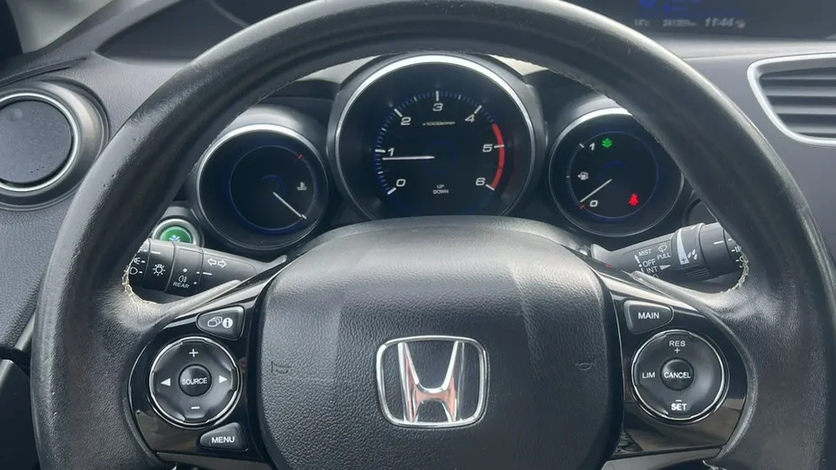 HONDA Civic -