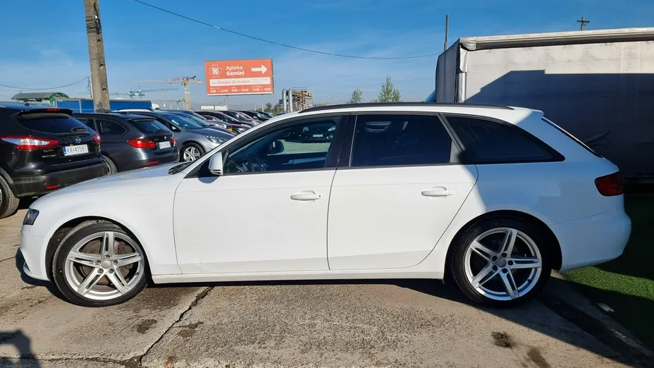 AUDI A4 -