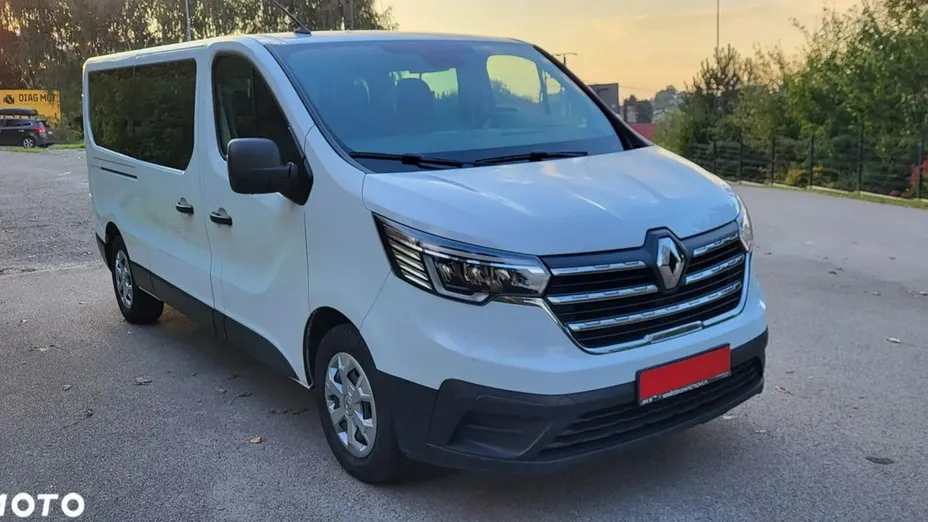 RENAULT Trafic -