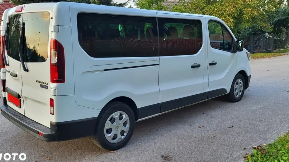 RENAULT Trafic -