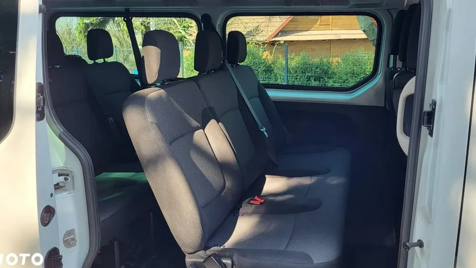 RENAULT Trafic -