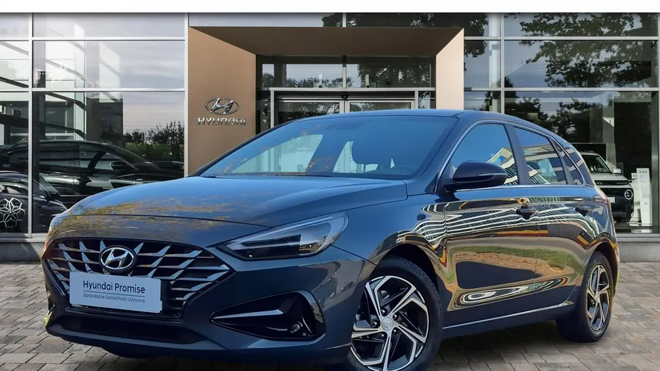 HYUNDAI i30 -