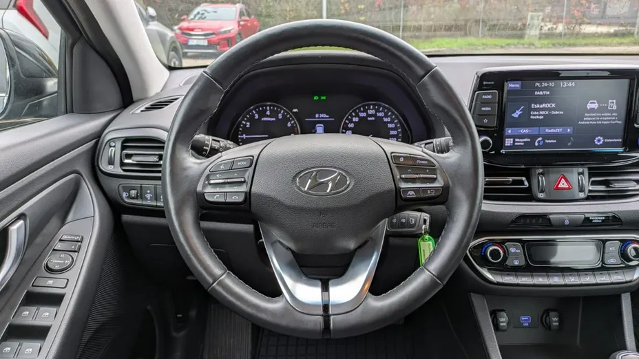 HYUNDAI i30 -