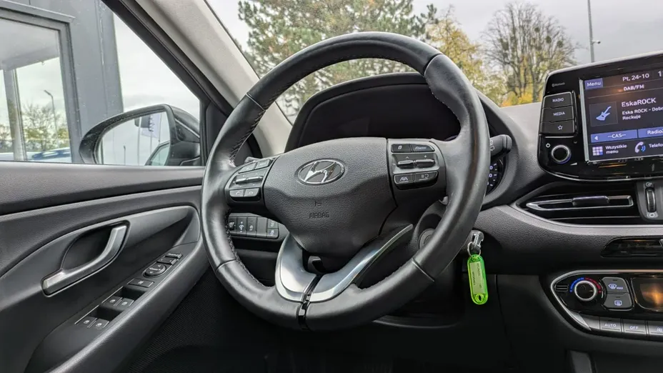 HYUNDAI i30 -