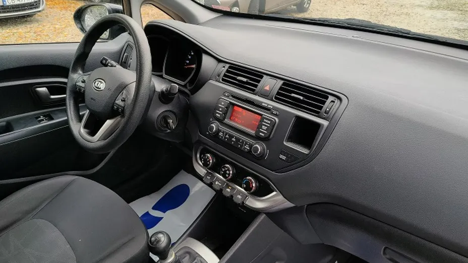 KIA Rio -
