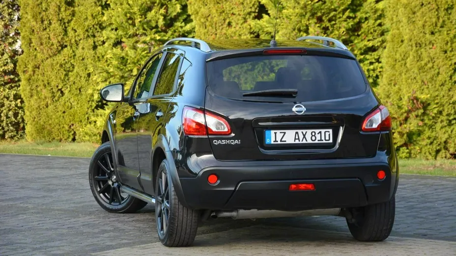 NISSAN Qashqai -