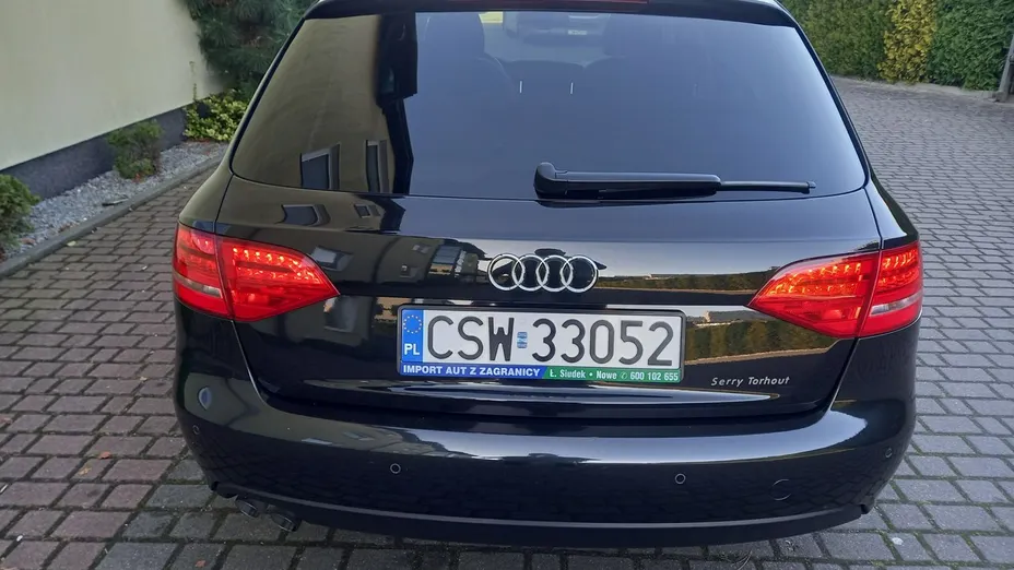 AUDI A4 -