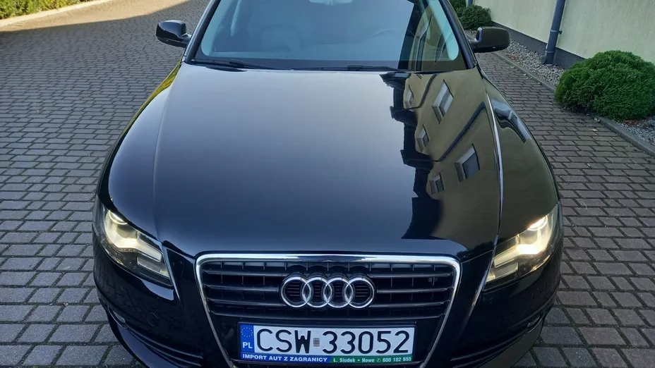 AUDI A4 -