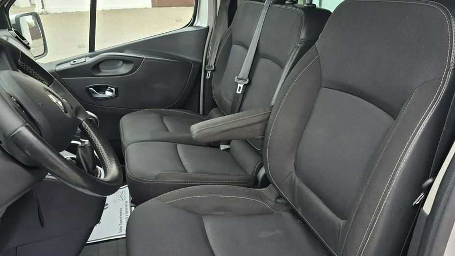 RENAULT Trafic -