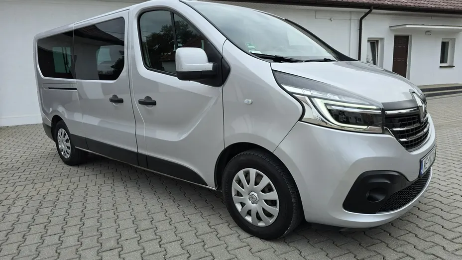 RENAULT Trafic -