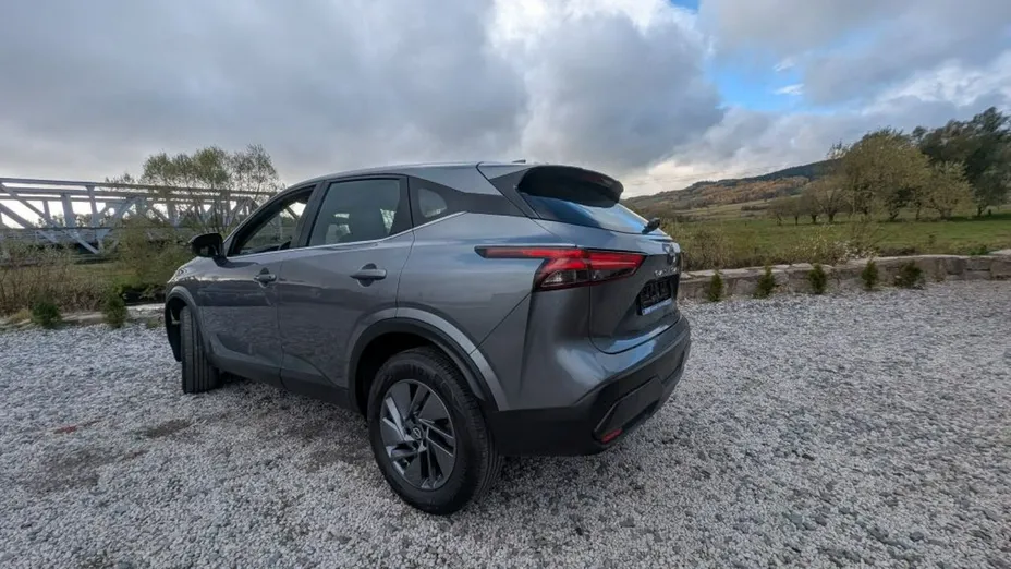 NISSAN Qashqai -