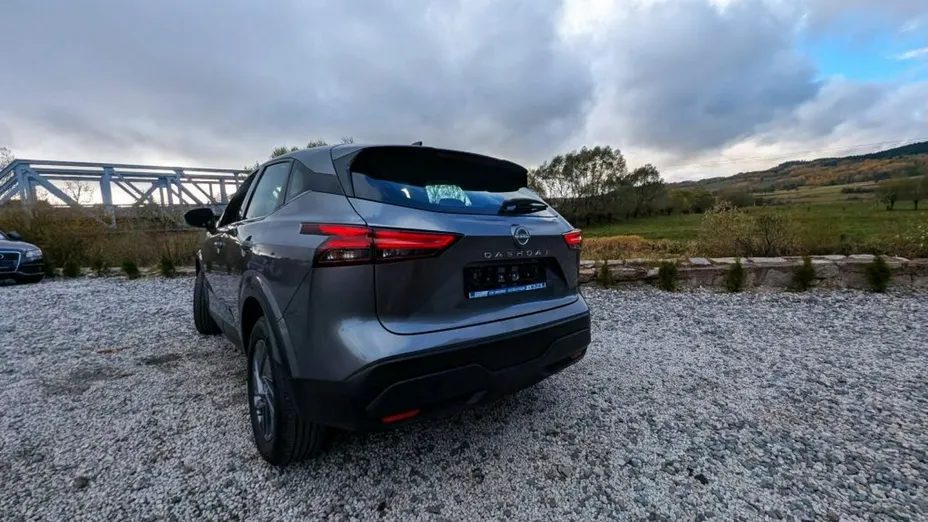 NISSAN Qashqai -