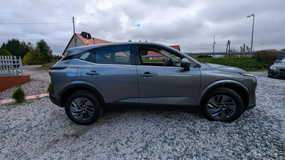 NISSAN Qashqai -